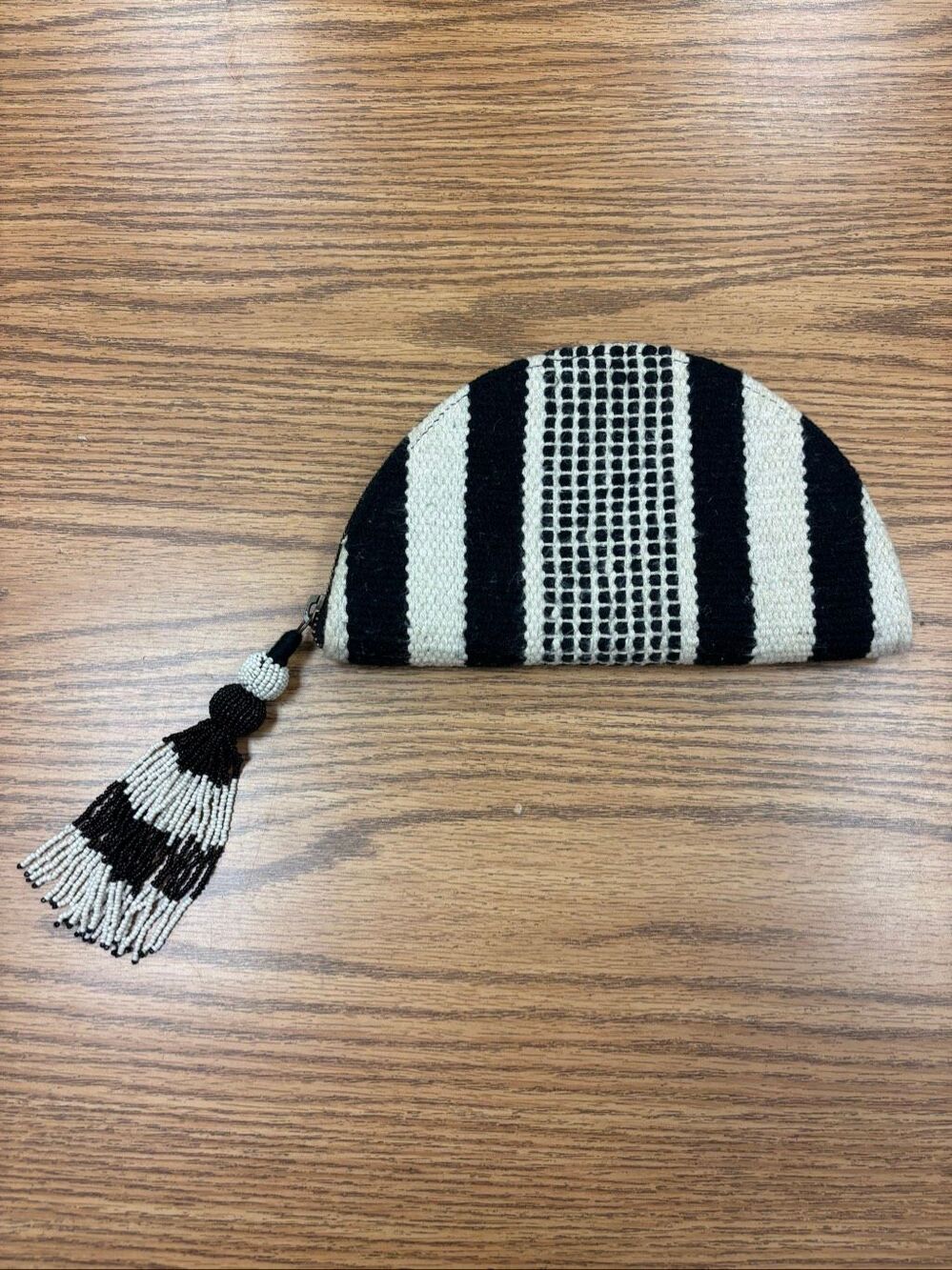 Universal threads clutch purse